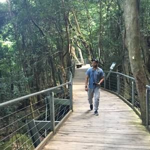 Meet your Posher, Syed